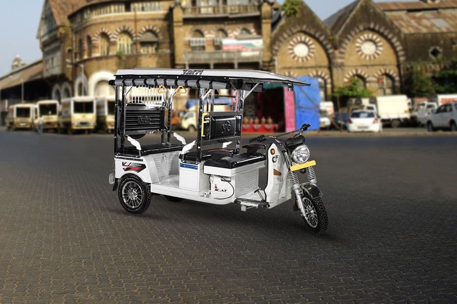 Yatri Deluxe