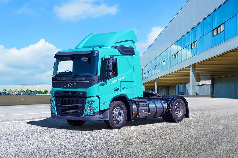 FM 420 LNG 4x2 Tractor